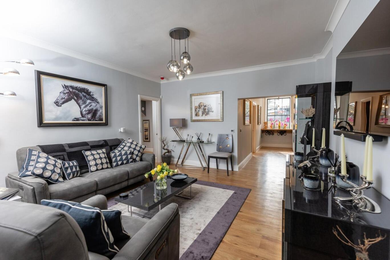 15 Lansdown